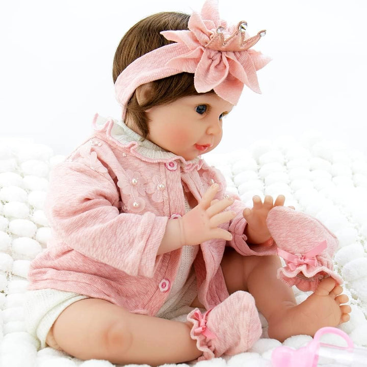 Reborn Baby Dolls Girl, 22 Inch Lifelike Realistic Silicone Baby Girl Doll That Look Real Packaged with Feeding Toy Accessories Set,Gift for Grandma and Kids 3+